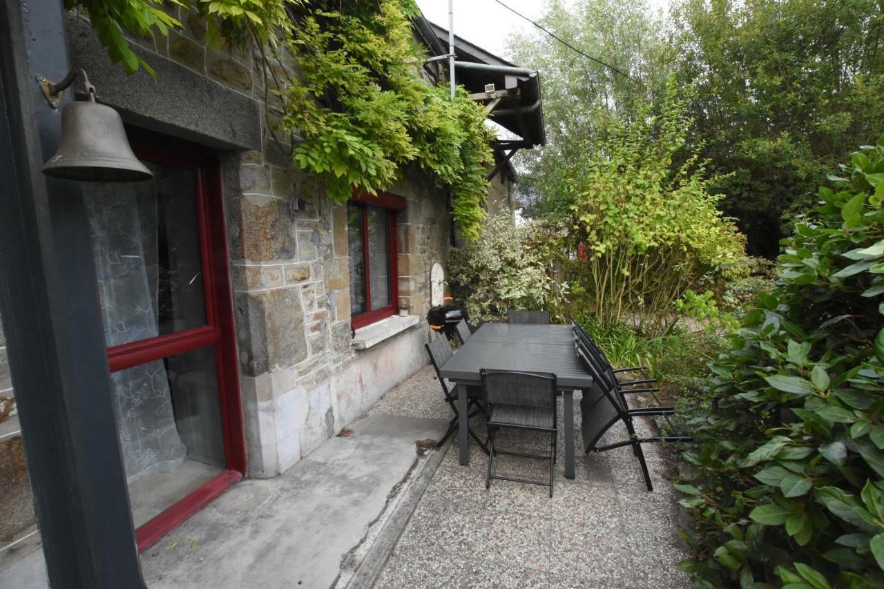 Four-Bedroom House,887981869:JPEG